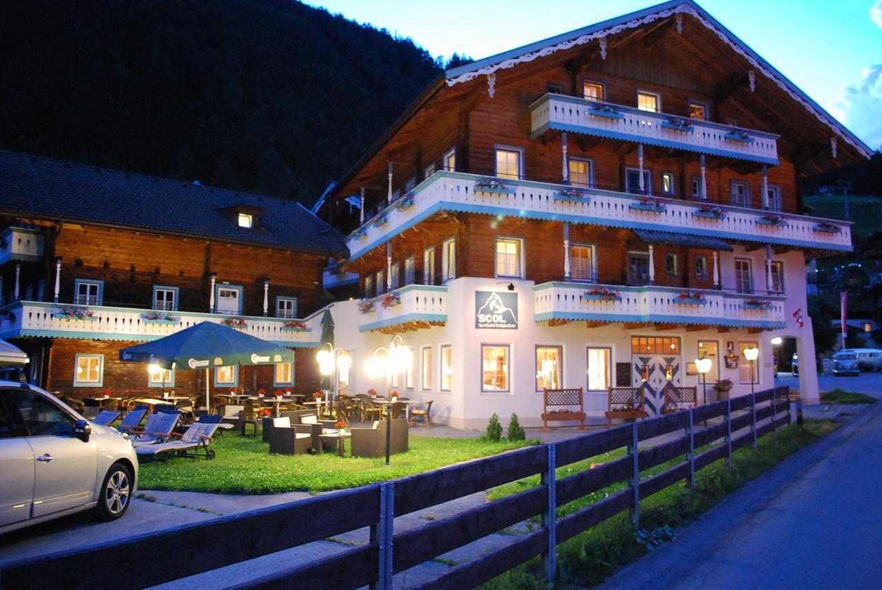 Scol Sporthotel Grossglockner คัลส์ อัม โกรสส์กล็อคเนอร์ ภายนอก รูปภาพ